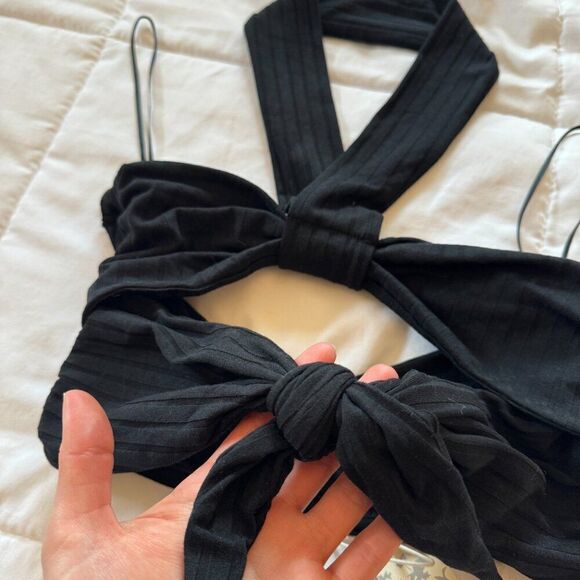 NWT Anthropologie Black Rib Knit Halter Crop Top - Picture 6 of 11